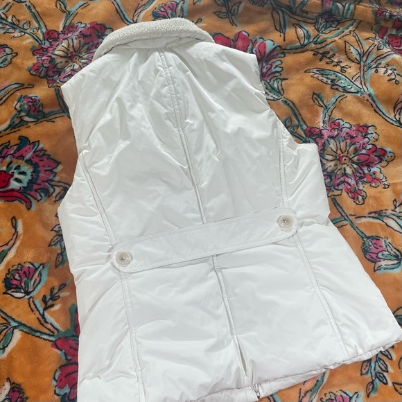 Banana Republic Off-White Vest with Sherpa Collar - Picture 8 of 8